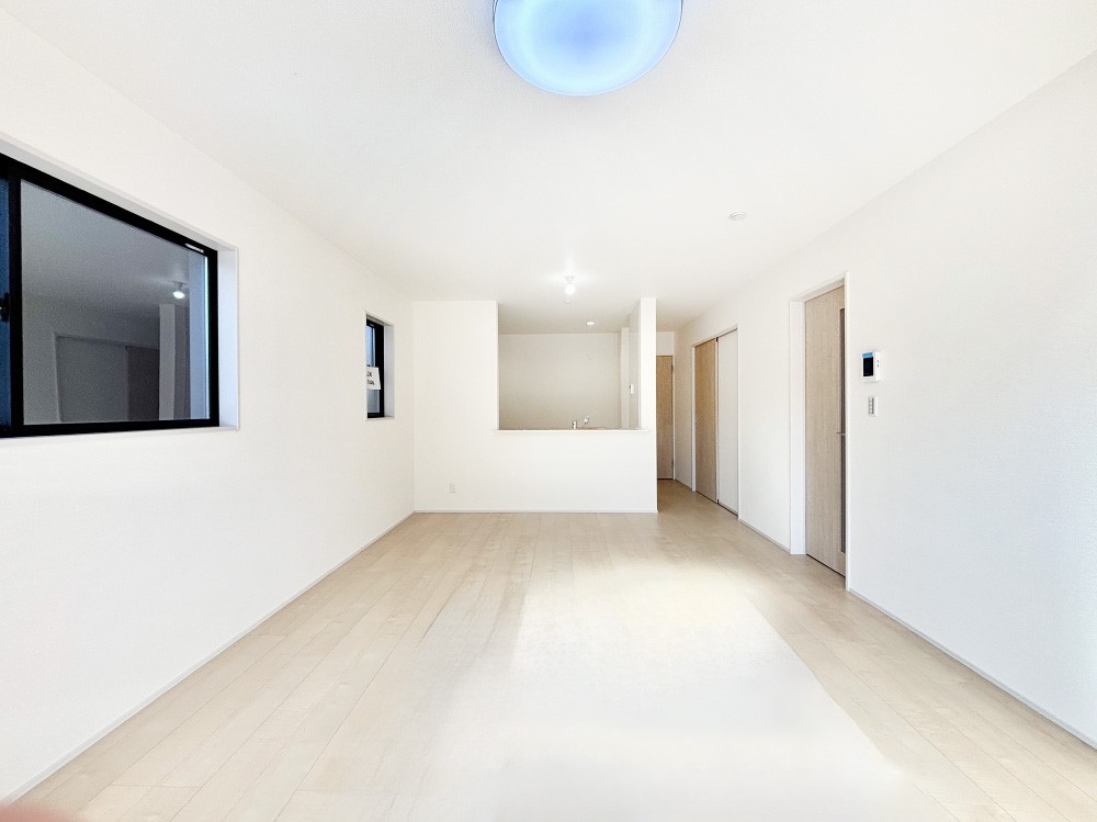 rO Ƒ̓₩Șbŕ܂閾邢rO 