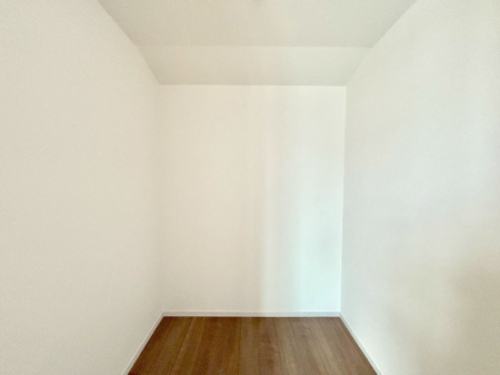 ̑ EH[NCN[[bgtŐԂLpł܂B