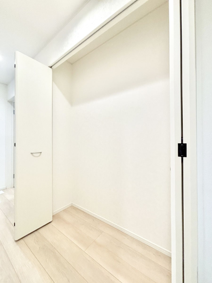 ���̑����� �L�����[�B�|�������G�߂̏��������[���邱�Ƃ��ł��܂��B