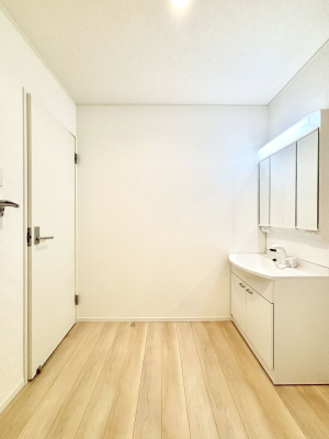 ���ʑ�E���ʏ� ���邢���ʏ��͖����̐g�x�x���y�����ł����Ⴂ�����ł��B