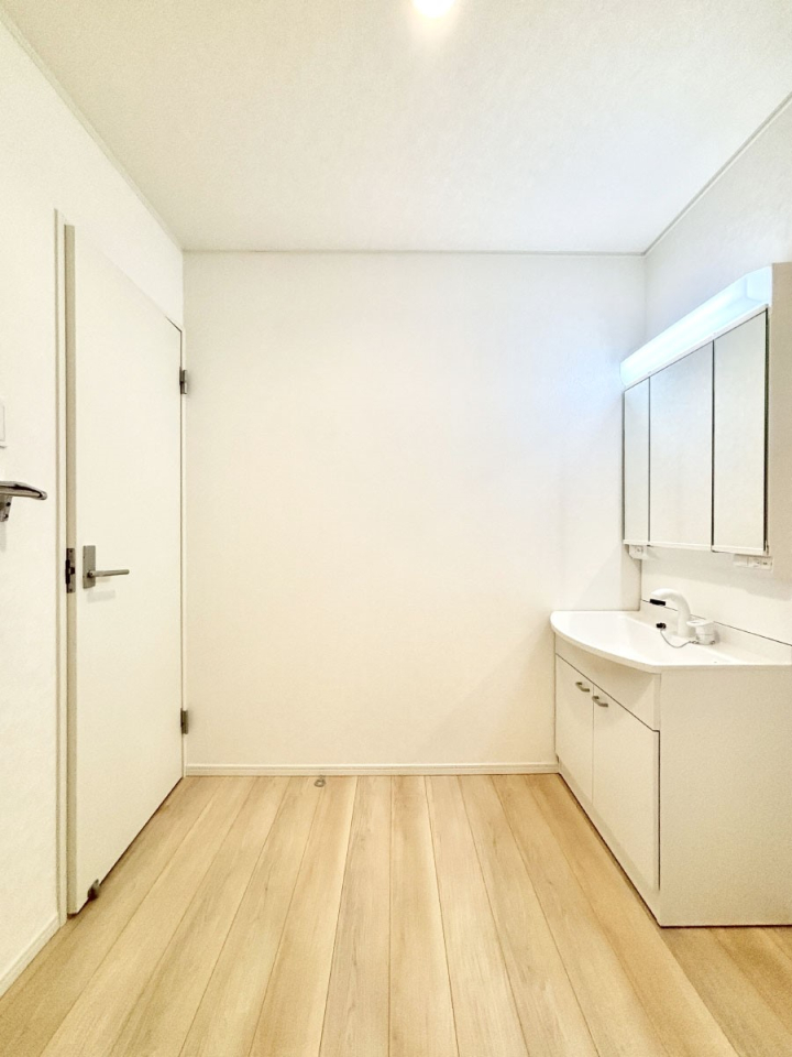 ���ʑ�E���ʏ� ���邢���ʏ��͖����̐g�x�x���y�����ł����Ⴂ�����ł��B