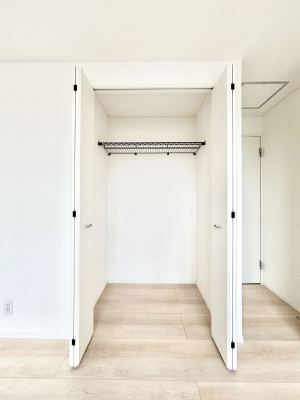 ���[ �����Ղ�̎��[�X�y�[�X�ŉ��K�ɕ�点���� 