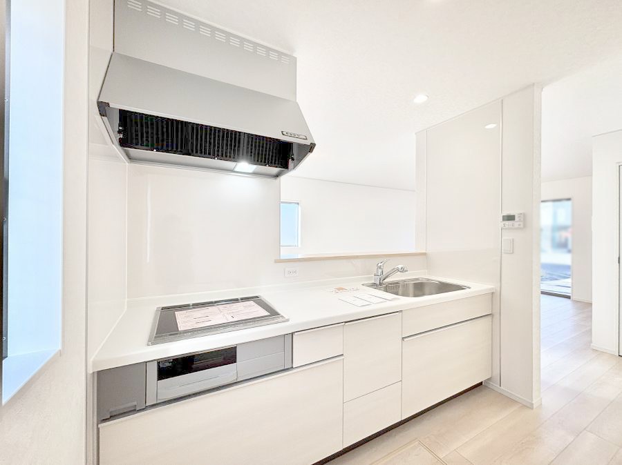 �L�b�`�� ���r���O�ŗV�Ԃ��q�l�������Ȃ��炨�������ł���ΖʃL�b�`��