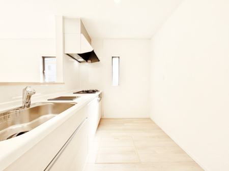 �L�b�`�� ��Ƃ肠��L�b�`���X�y�[�X�ł�������H��̌�ЂÂ����X���[�Y�ɁI