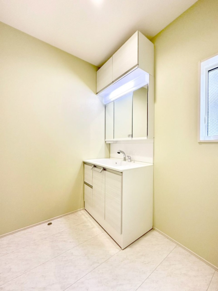 ���̑� ���邢���ʏ��͖����̐g�x�x���y�����ł����Ⴂ�����ł��B    