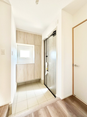  ʔ͂Ƒ̎ʐ^G߂̃CeAŏIƂĉoł܂