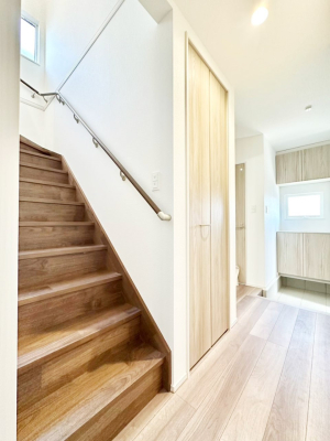 ̑ Ki͎肷tȂ̂ŏȂq܂₲̕Sł