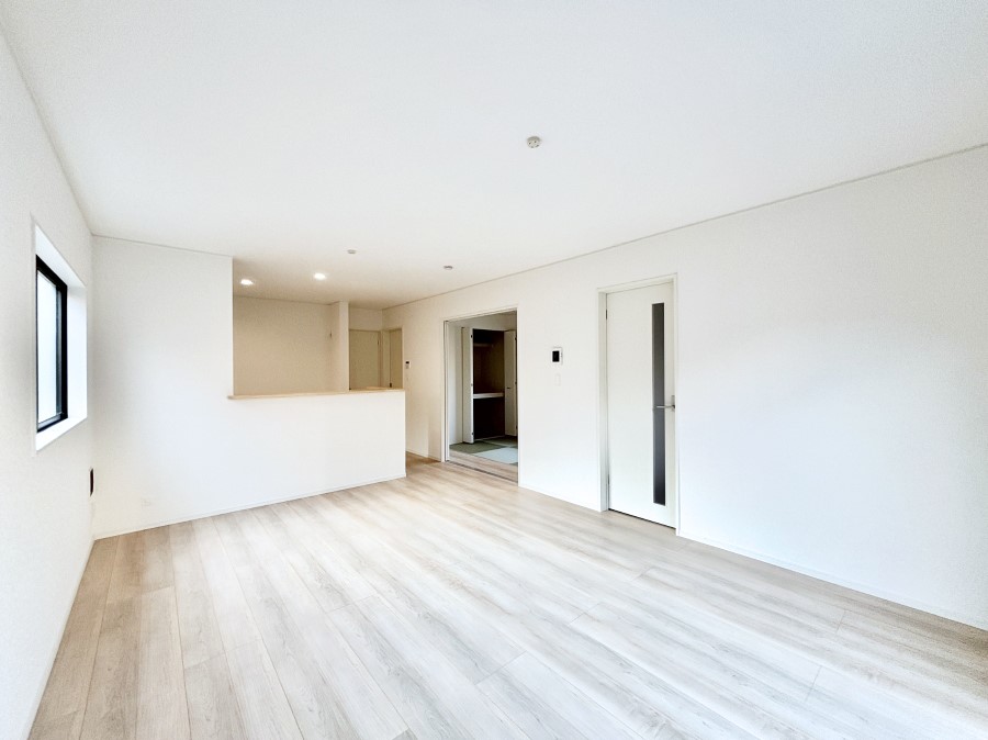 ���r���O �ǂ��ɂ��Ă��Ƒ��̂Ȃ������������R�~���j�P�[�V�������r���O�B 