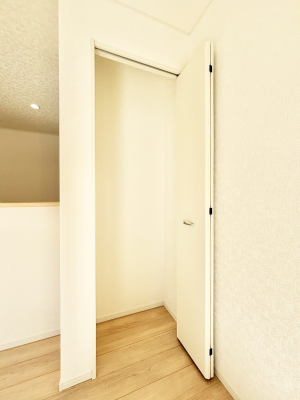 ���[ ���m���W���������ȏꏊ�ł����A���r���O���[������΃X�b�L���Еt���܂�