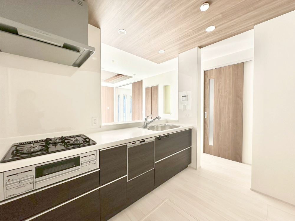 �L�b�`�� �����g���L�b�`��������A�g���₷�����������̂��₷���ɂ������܂����B  