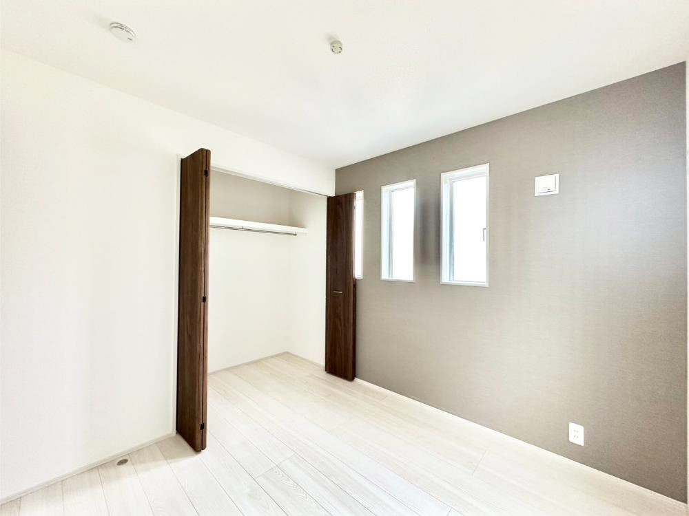 ���̑����� �u�₩�ȓ��������������S�̂�D������ݍ���ł���܂�