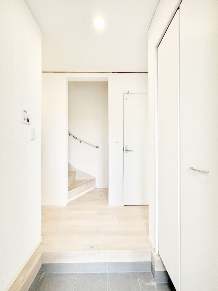  U炩肪ȌւXbĽ֎[t