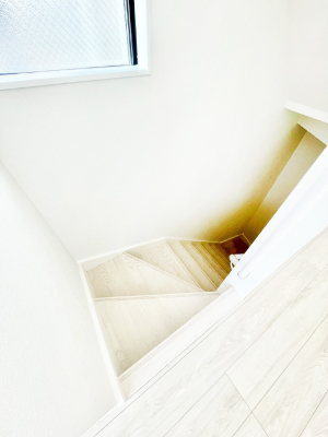 ̑ ƑԂ̃R~jP[V[܂郊rOCKi̗p