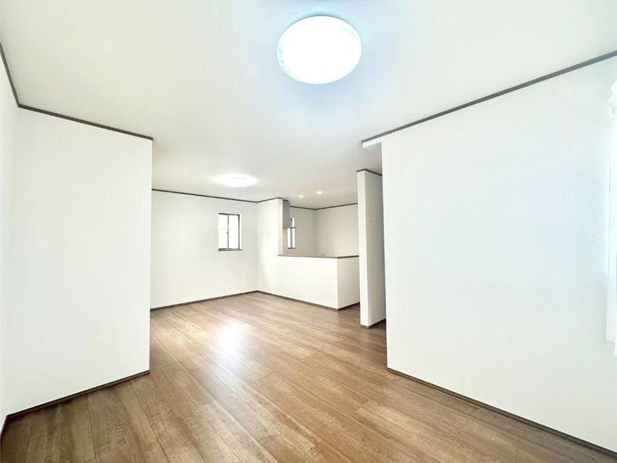 ���r���O �Z�ޕ��̌��������o�����A�C���e���A���l����̂��y���݂ȃ��r���O�ł��I 