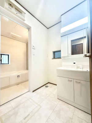 ���ʑ�E���ʏ� ���邢���ʏ��͖����̐g�x�x���y�����ł����Ⴂ�����ł��B