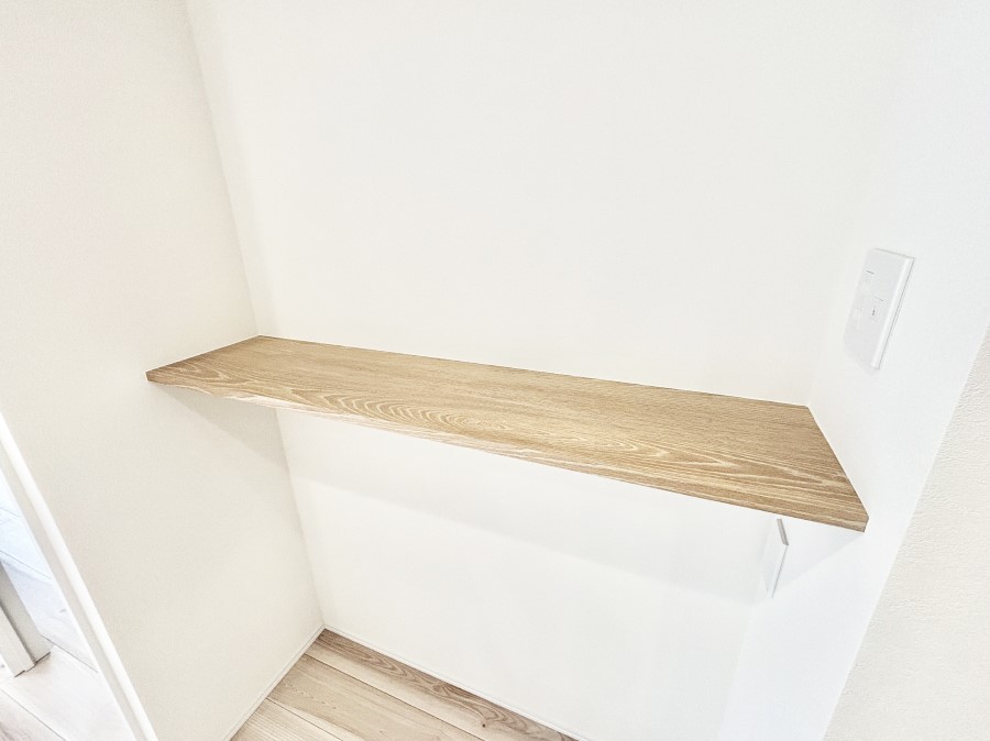 ���̑����� ���r���O�ɂ���J�E���^�[�͂��Ƒ��̎ʐ^��C���e���A�̏���I�Ƃ��Ă����o�ł��܂�