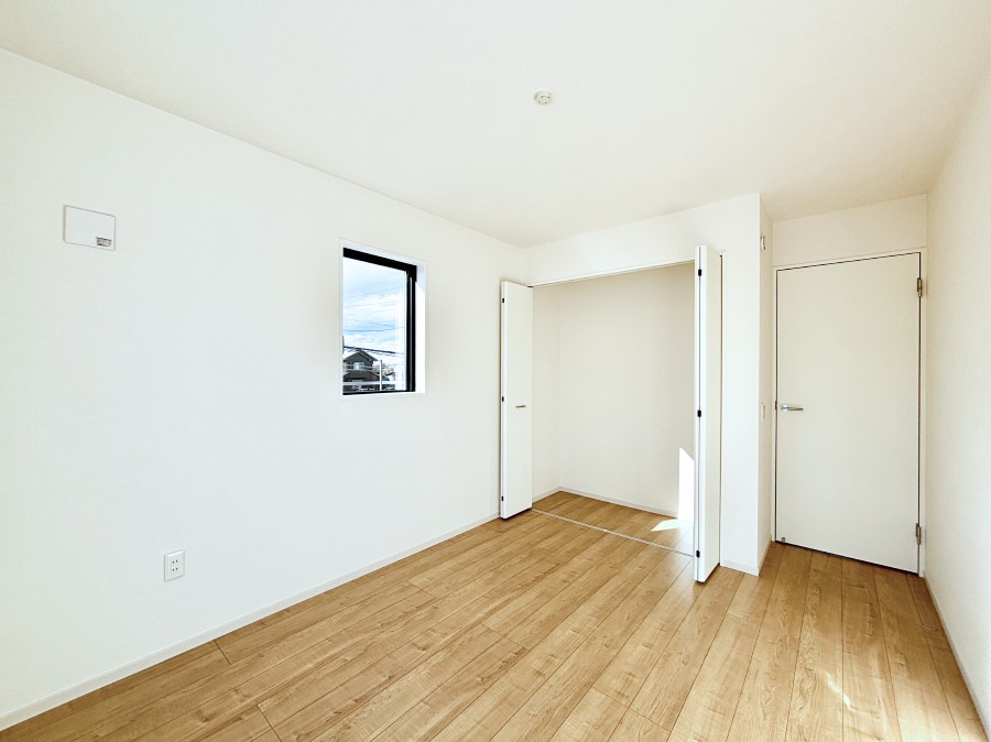 �q������ �q�������ɂ��������߂Ȏ��[�X�y�[�X�����Ղ�̋���