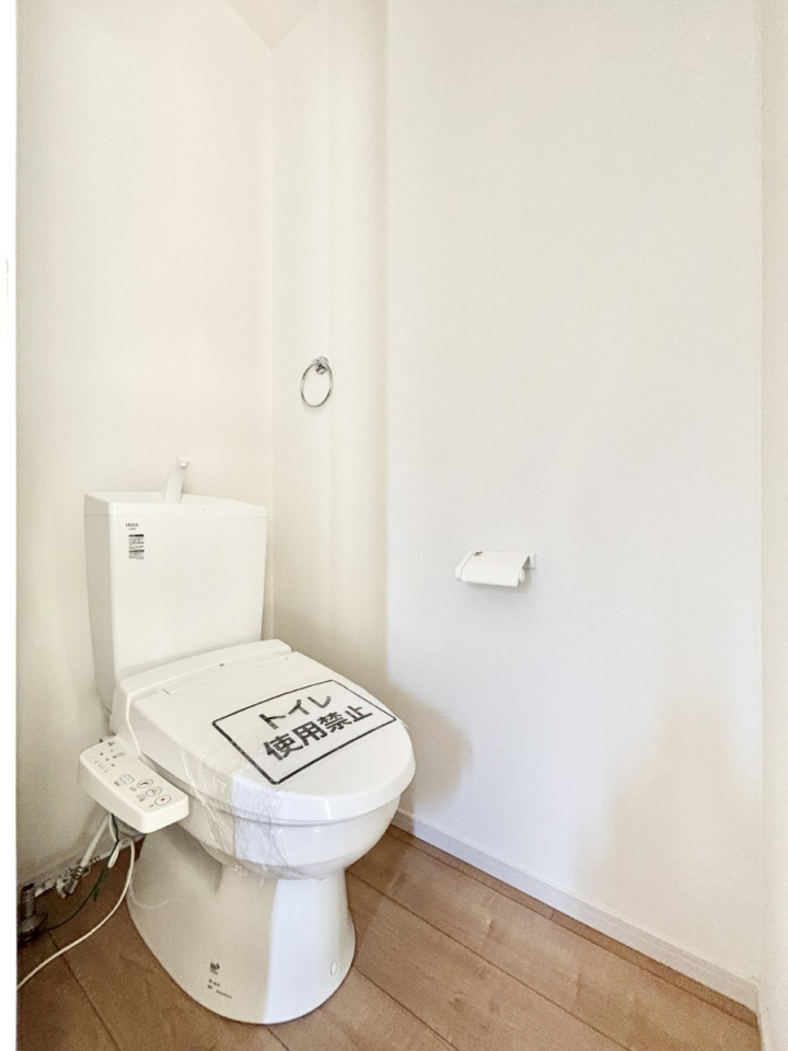 �g�C�� �g�C����1�K��2�K���ꂼ��ɔz�u����Ă��ĂƂĂ��֗��ł��B 