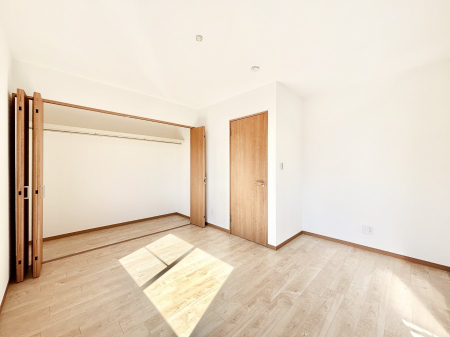 ���̑����� �i�`�������ȃt���[�����O�͂ǂ�ȃC���e���A�ɂ��}�b�`