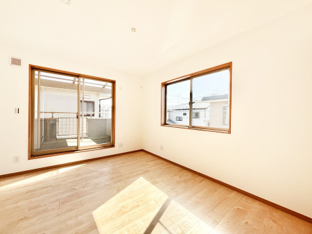 �Q�� ���邢�o���R�j�[�T�C�h�ɗm����ݒu�B�ڊo�߂̗ǂ��Q���ɁB   