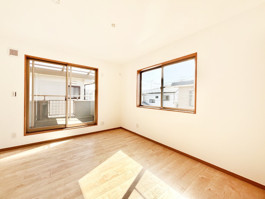 �Q�� ���邢�o���R�j�[�T�C�h�ɗm����ݒu�B�ڊo�߂̗ǂ��Q���ɁB   