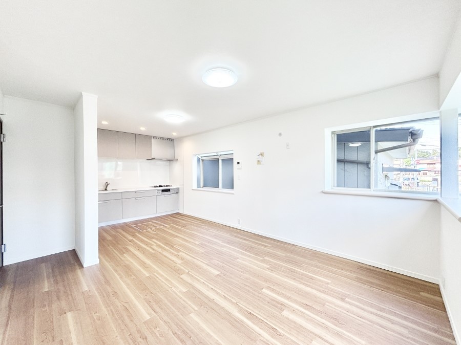 rO Ƒ̓₩Șbŕ܂閾邢rO