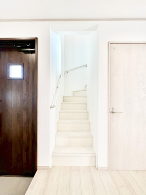 ���̑� �����Ȃ��q�l�₲�N�z�̕��Ɋ������z���I�K�i�ɂ͎萠�t���ł��B