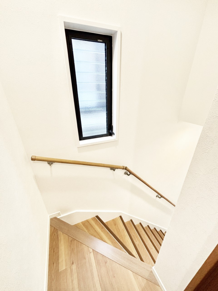 ̑ Ki͎肷tȂ̂ŏȂq܂₲̕Sł  