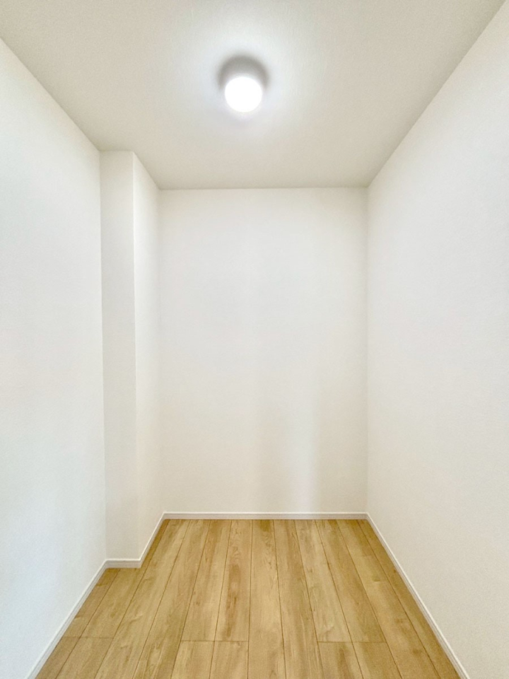 ���̑� �E�H�[�N�C���N���[�[�b�g�t���Ő�����Ԃ��L�����p�ł��܂��B