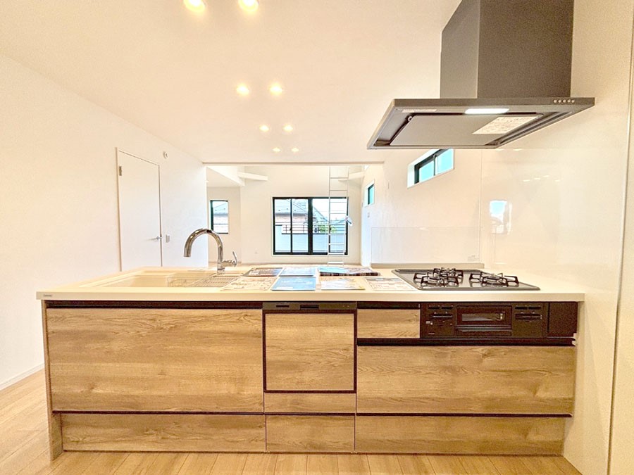 �L�b�`�� �������������I�ɁA�y�����I�V�X�e���L�b�`��  