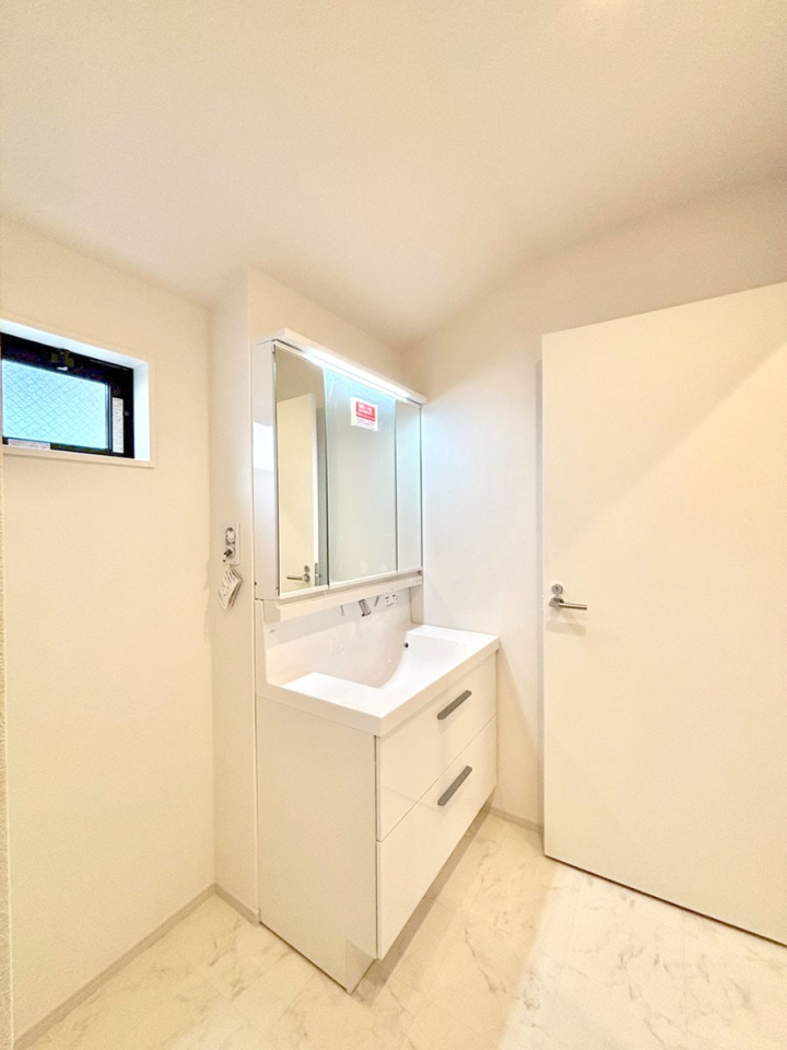 ���ʑ�E���ʏ� ���邢���ʏ��͖����̐g�x�x���y�����ł����Ⴂ�����ł��B