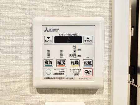 ̑ g[C@tȂ̂ŁAVĈSI