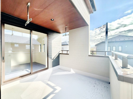 �o���R�j�[ �}�Ȃ��V�C�̕ω��ɂ����S�ȃC���i�[�o���R�j�[