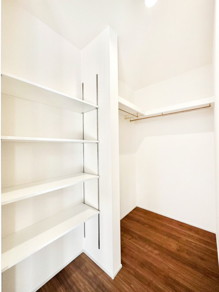 ���̑� ���r���O�Ƀt�@�~���[�N���[�N��݂��܂���