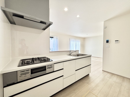 �L�b�`�� �������������I�ɁA�y�����I�V�X�e���L�b�`��  