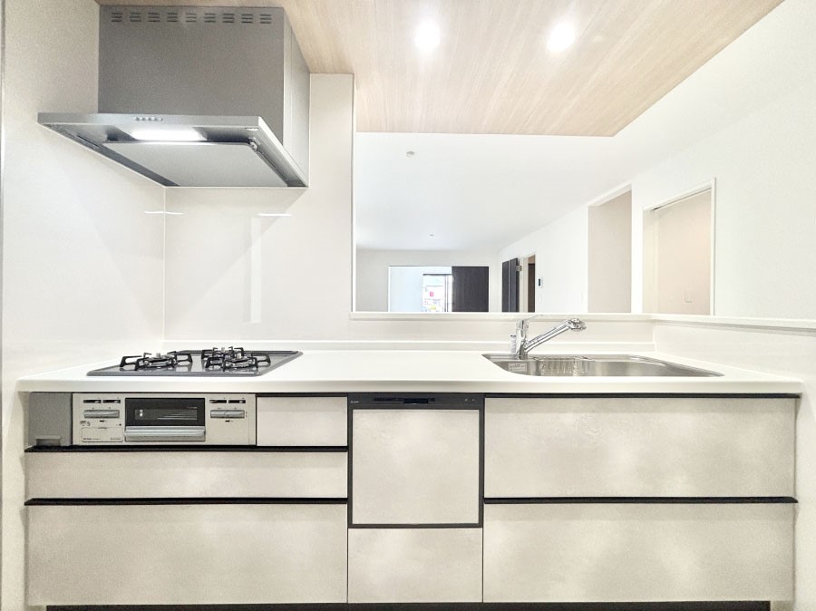 �L�b�`�� �������������I�ɁA�y�����I�V�X�e���L�b�`��  