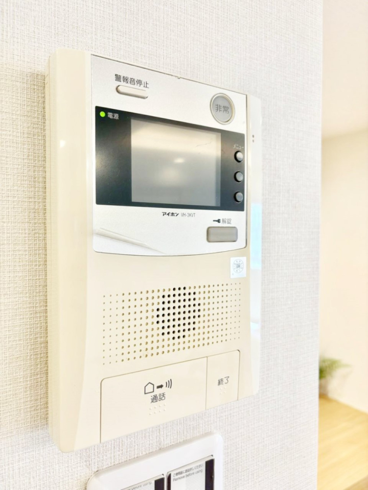 ̑ TVj^[tC^[tHtĂăZLeB[  