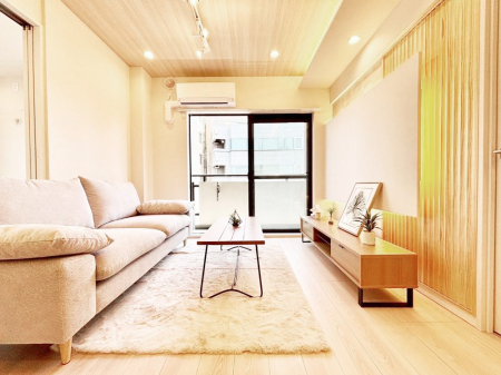 rO Ƒ̓₩Șbŕ܂閾邢rO