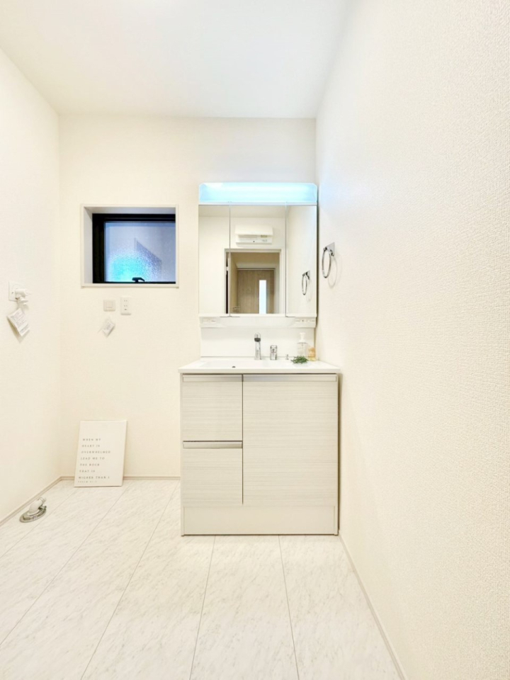 ���̑� ���邢���ʏ��͖����̐g�x�x���y�����ł����Ⴂ�����ł��B    