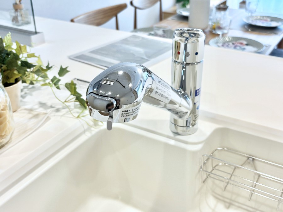 ̑ łȂB̐ŐƏ򐅂gB