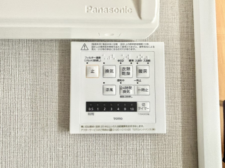 ̑ g[C@tȂ̂ŁAVĈSI