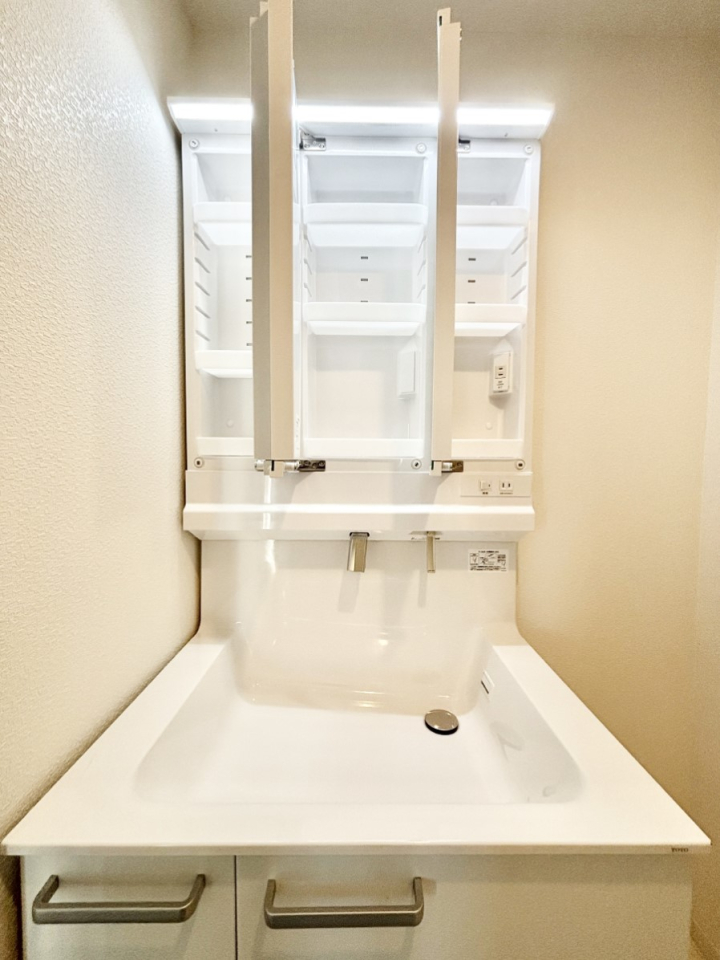 ̑ Oʋ̗ɁAϕiqpiȂǂ[\Bʑƕۂ܂I