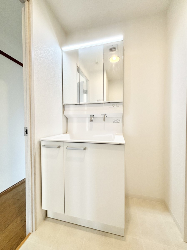 ʑEʏ [͂Ƌ@\ɗDꂽʉϑ  