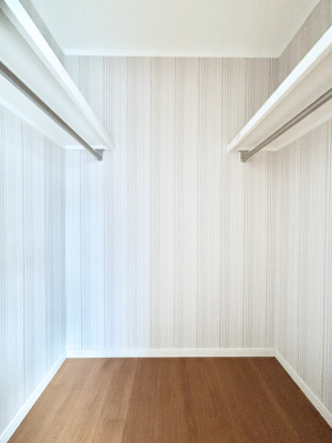 ̑ EH[NCN[[bgtŐԂLpł܂B