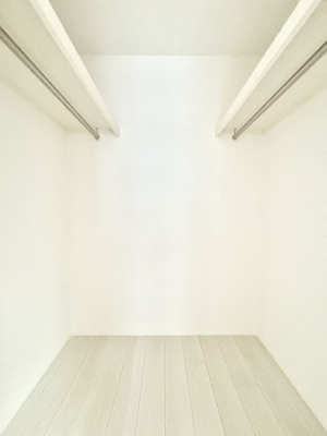 ̑ EH[NCN[[bgtŐԂLpł܂B