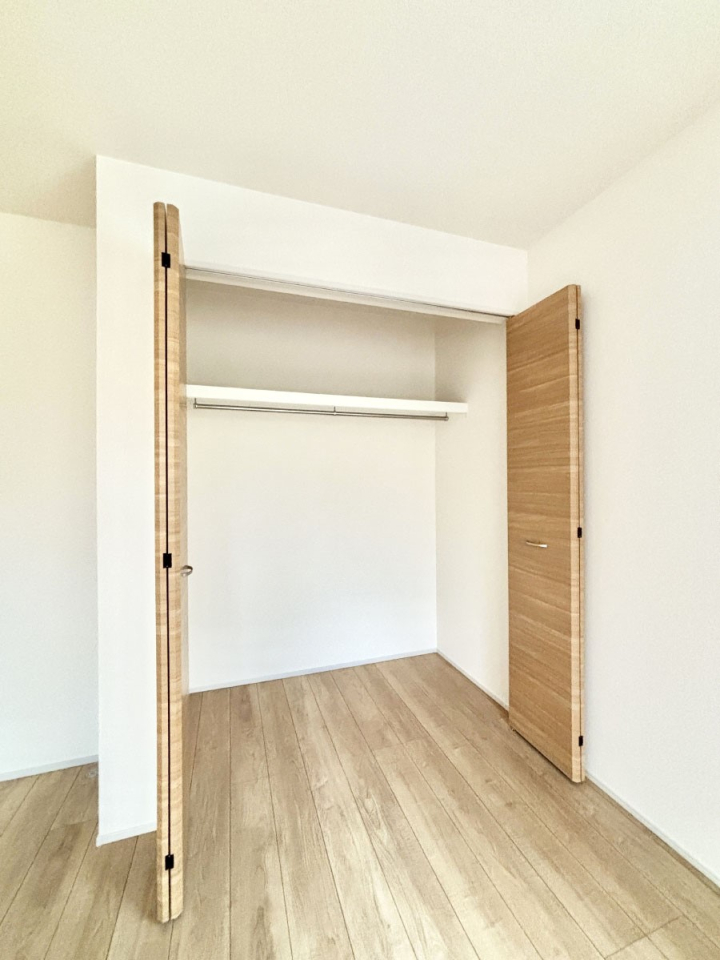 ���[ �����Ղ�̎��[�X�y�[�X�ŉ��K�ɕ�点���� 