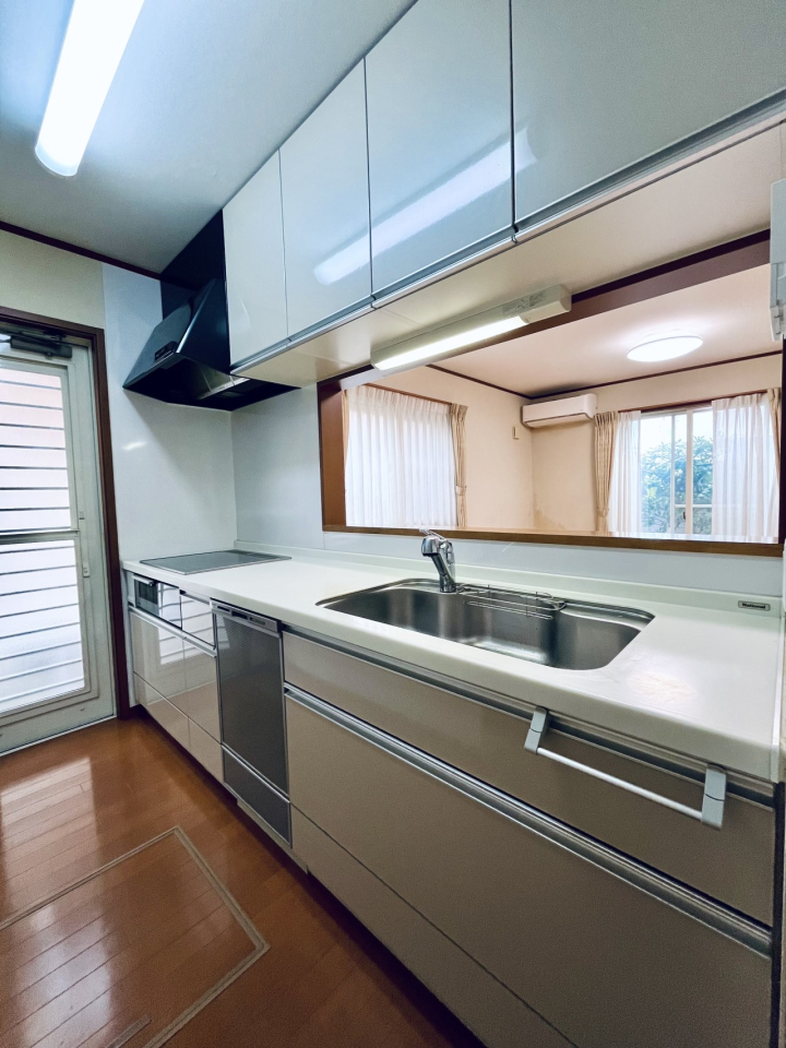 Lb` ȂłƑƂ̉by߂ΖʃLb`