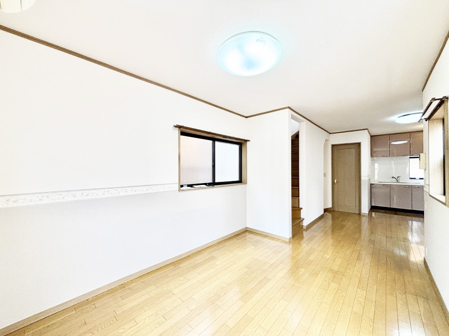 rO Ƒ̓₩Șbŕ܂閾邢rO