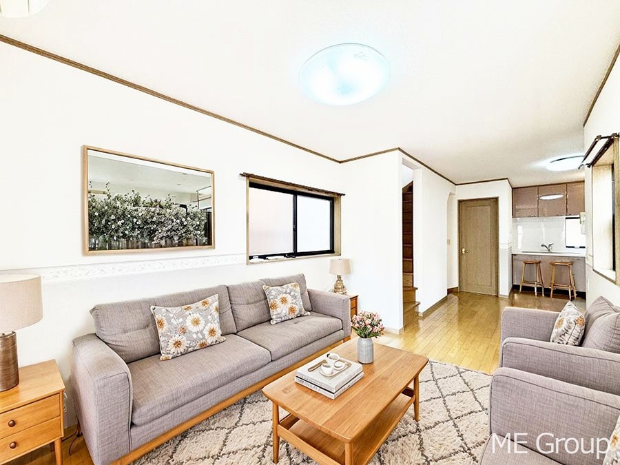 rO ͋Ĉkcj͉Ƒ݂Ȃ̉KԁƋCGł