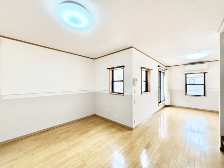 ̑ ƑRƏW܂ẽXy[XɂȂ肻